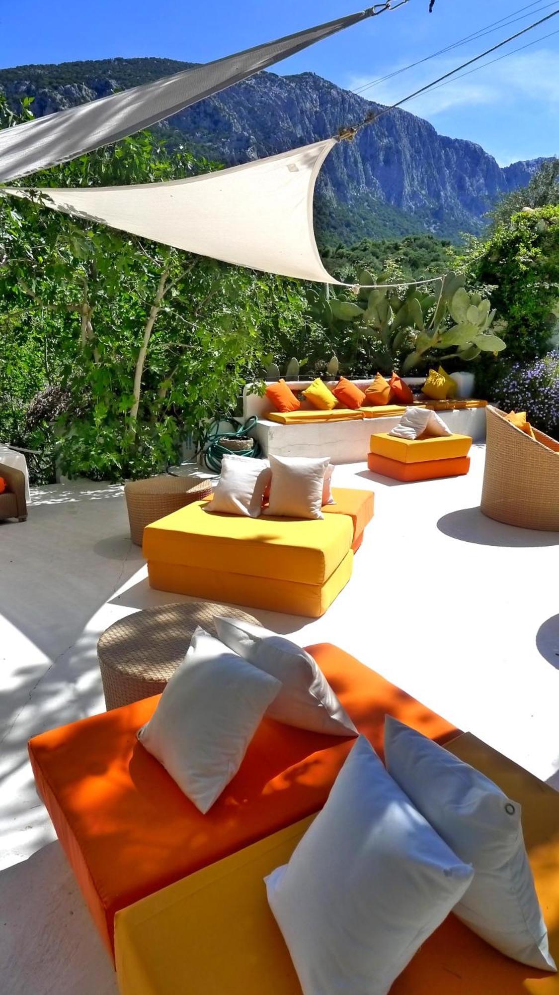 Su Gologone Hotel Oliena Exterior photo