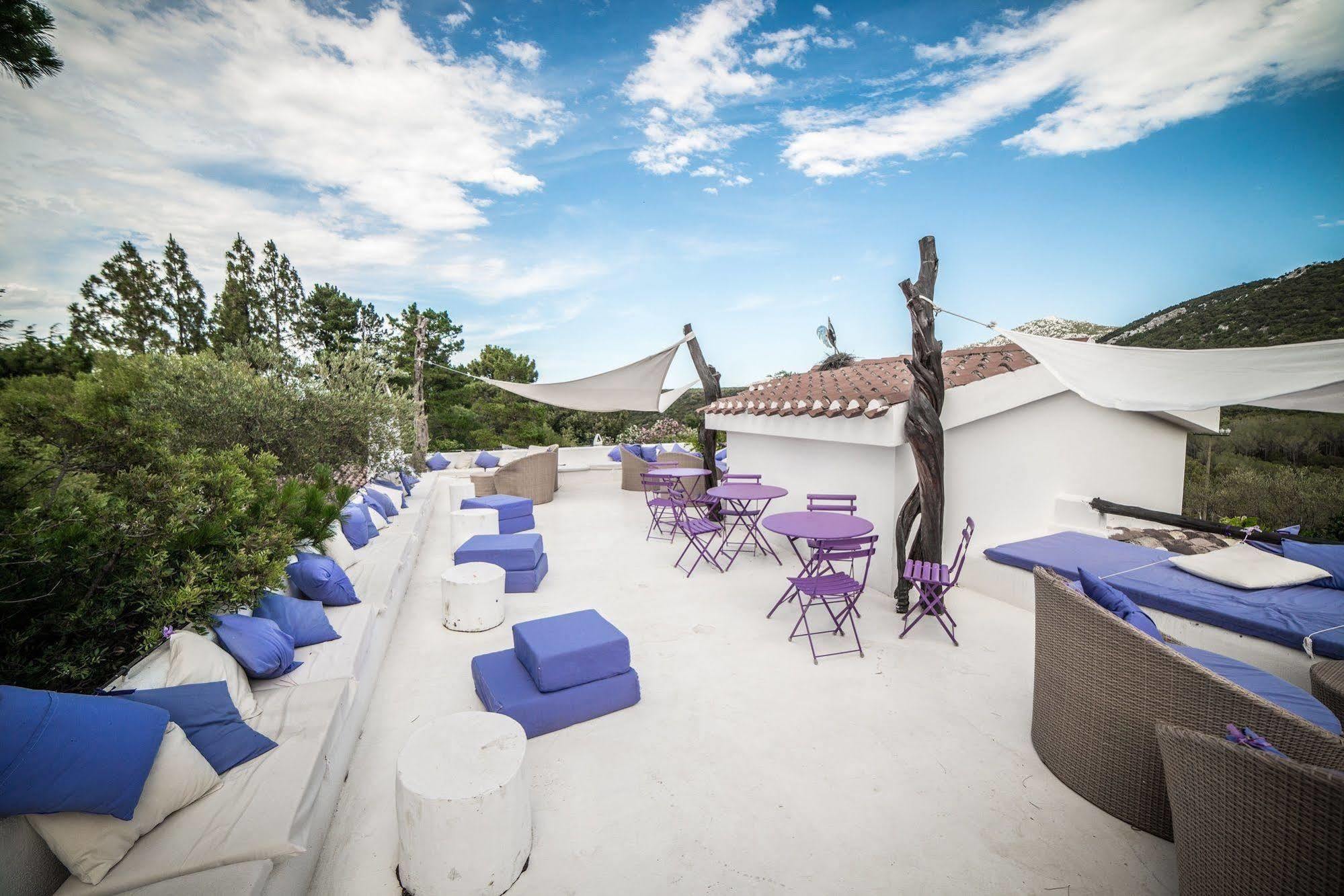 Su Gologone Hotel Oliena Exterior photo