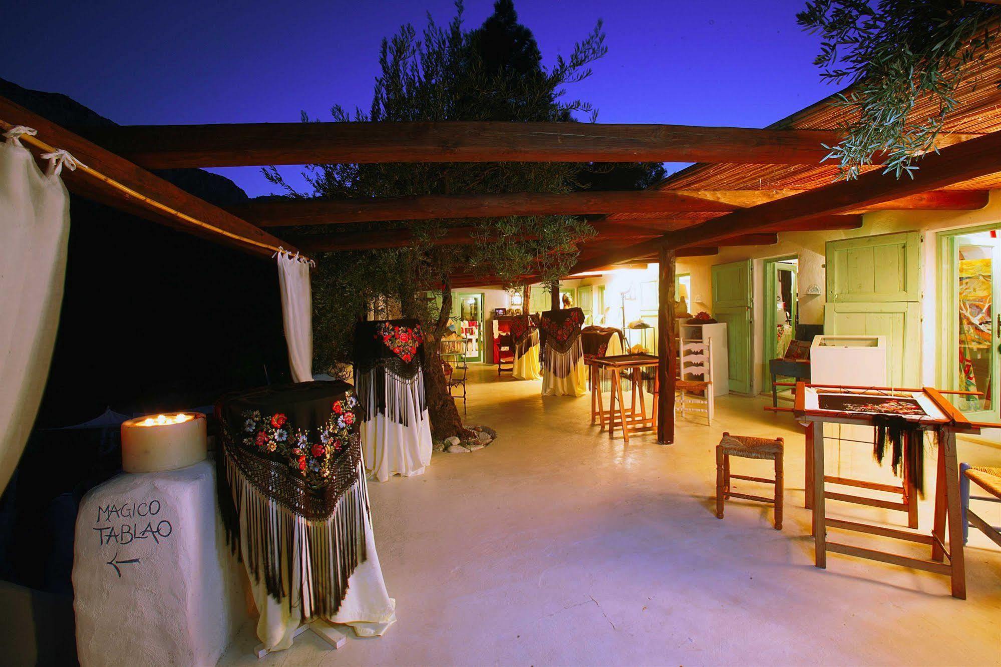Su Gologone Hotel Oliena Exterior photo